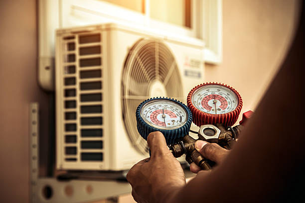 Professional Ac Installation technician working in Burnsville, NC